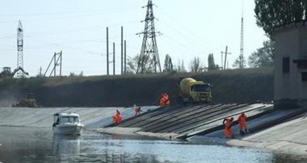 На Донбассе начали ремонт взорванной насосной станции