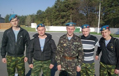 Погибший в самолете техник Сергей Манулов сам вызвался лететь в Луганск