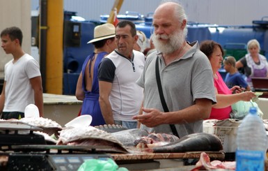 Днепропетровцы стали покупать больше мяса и меньше - технику