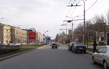 В Донецке около тысячи домов остались без света