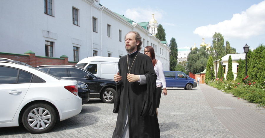 В Киеве начался Архиерейский Собор