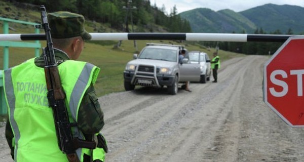 Россия снова закрыла пункты пропуска на границе с Украиной