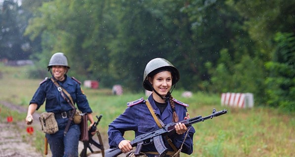 В Нацгвардию массово вступают девушки