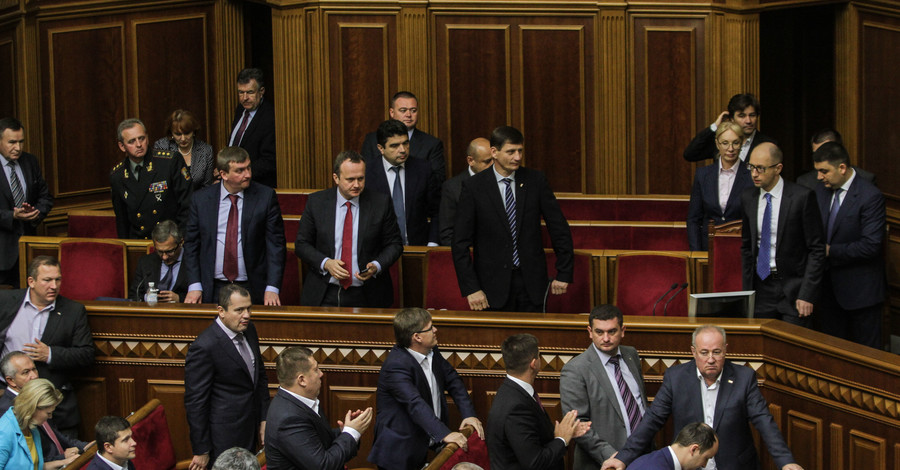 Предвыборная Рада: ратификация Соглашения с ЕС и особый статус Донбассу