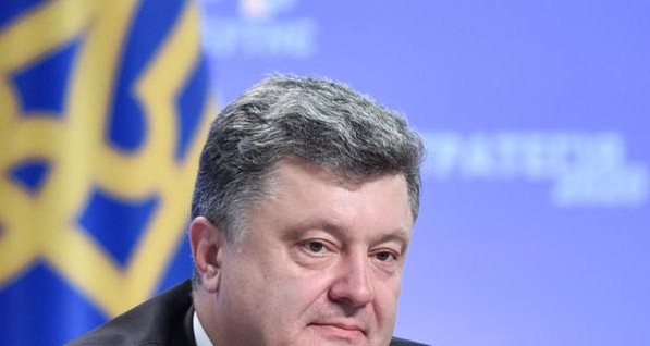 Порошенко: мы получили беспилотники, но не хватает оборудования связи