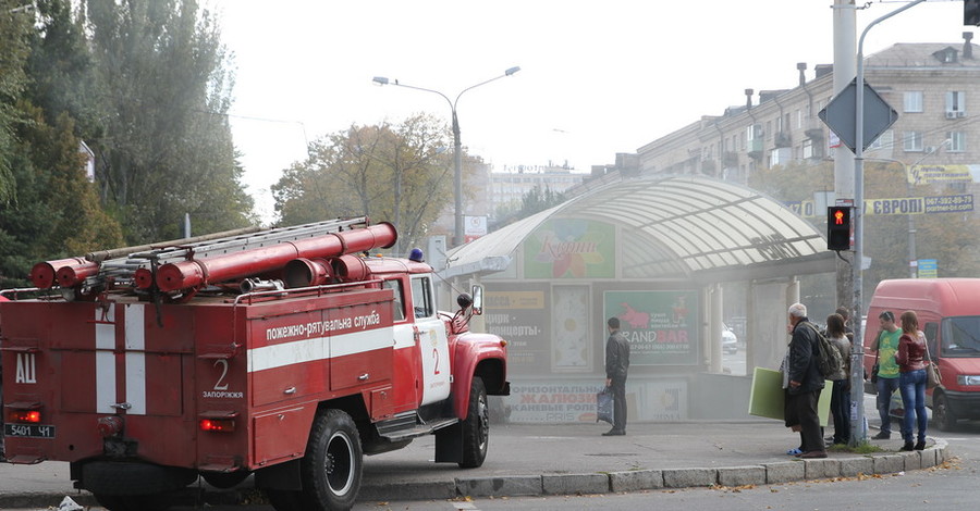 В Запорожье налетчики ограбили ювелирный магазин в подземке, кинув дымовую шашку