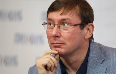 Луценко: Рада может разрешить голосовать военным в зоне АТО 