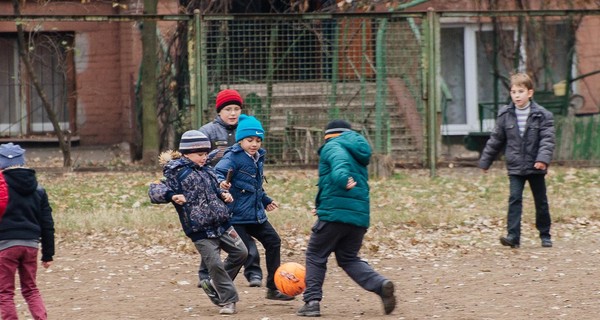 У запорожских школьников каникулы продлятся месяц