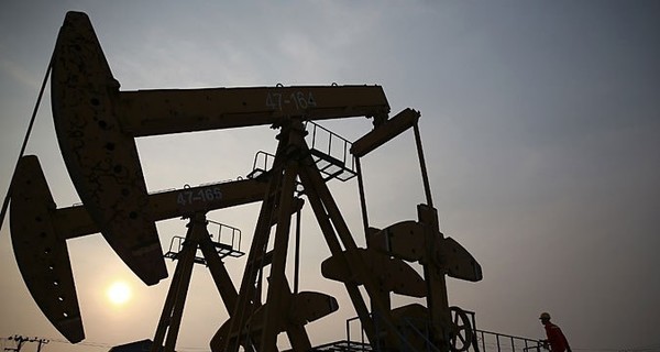 Нефть может подешеветь еще на 5 долларов