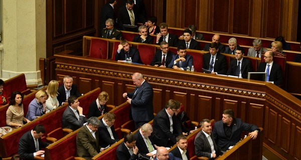 Парламентскую присягу прочитают хором