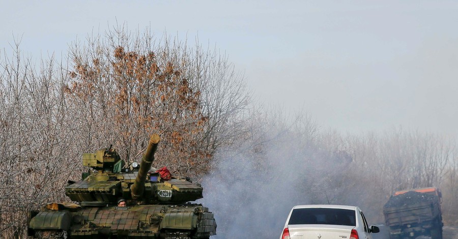 Стрельба в зоне АТО возобновилась: военных обстреляли 26 раз