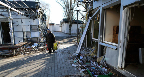 Один день из жизни дончанина: Поиски еды, одиночество и ожидание Деда Мороза