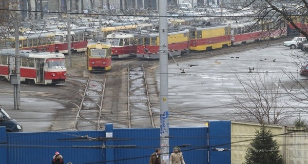 Водителям трамваев дали денег