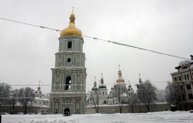 Киевляне перекрыли подходы к Софийской площади