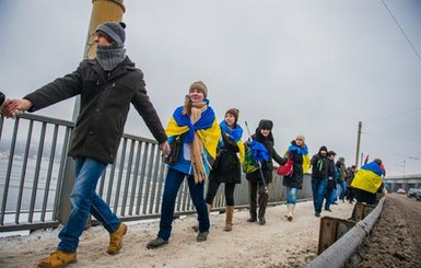 Запорожцы живой цепью объединят два берега Днепра