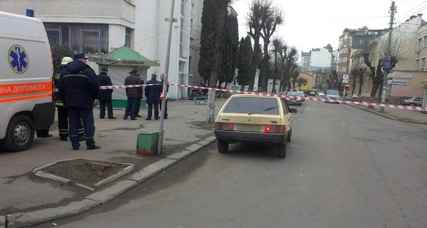 В Ивано-Франковске умерла женщина,  муж которой подорвал гранату возле роддома