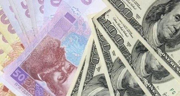 Доллар на черном рынке стоит уже 30 гривен