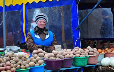 Какие продукты не спешат дорожать из-за курса доллара