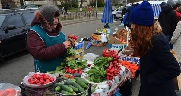 В Киеве будут торговать недорогими овощами, мясом и рыбой