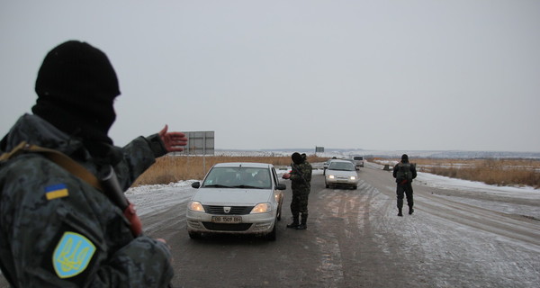 Волонтерам запретили появляться на передовой