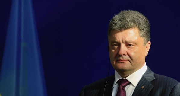 Порошенко: через 8 дней отводим технику, через 4 дня освобождаем заложников