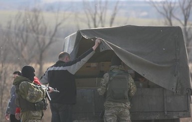 В районе Новотроицкого украинских военных и пограничников обстреляли из миномета