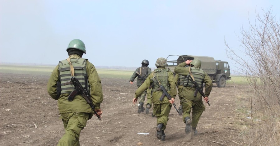 В зоне АТО один военный погиб, еще семеро - ранены  