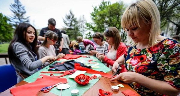 Рукодельные символы Победы украсят запорожские праздники