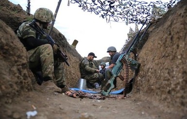 Сутки в АТО: бои у Марьинки и Широкино, обстрел Троицкого