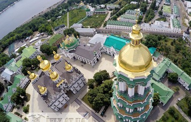 Киевлянин снял Киево-Печерскую лавру с неба