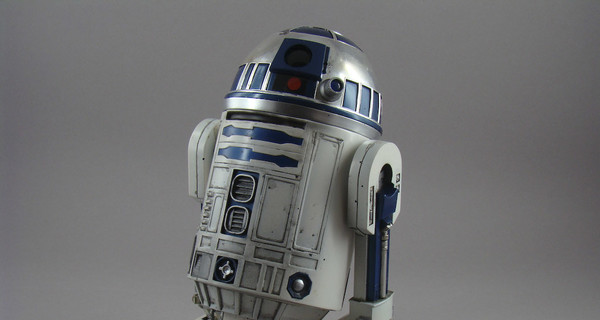 Как японцы научили R2D2 развозить холодное пиво