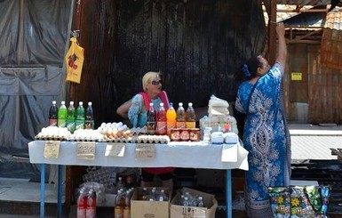 В Донецке с полок магазинов пропало свежее мясо и молочная продукция