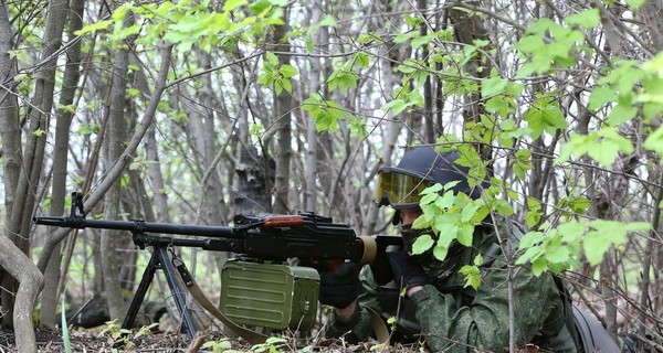 В Станично-Луганском районе пограничник подорвался на мине 