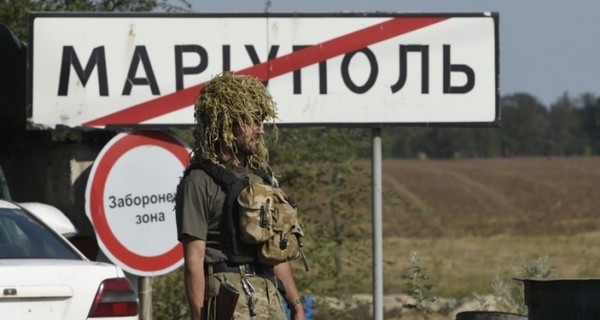 Боевая обстановка под Мариуполем ухудшается 