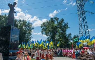 В Харькове открыли демонтированный в Крыму памятник