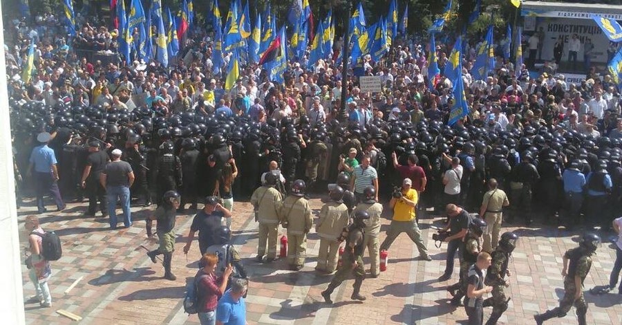 Под Радой задержан один митингующий