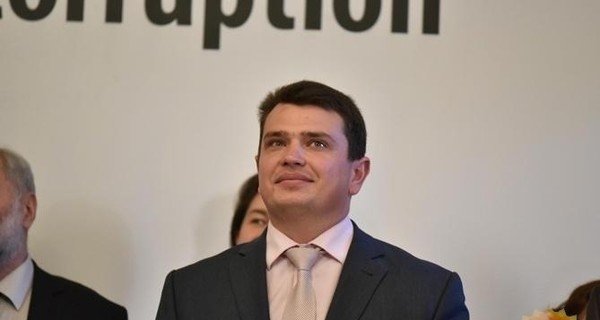 Детективов антикоррупционного бюро начали учить агенты ФБР