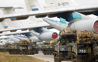 В РФ объявили полную боевую готовность воздушно-десантных войск