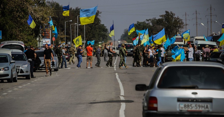 Власти Крыма пообещали ответить за блокаду полуострова