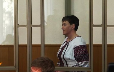 На заседании по делу Савченко присутствующим запретили кивать
