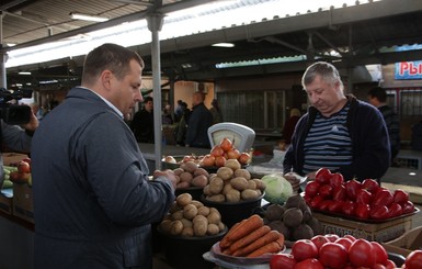 Городская власть должна думать о повышении уровня доходов днепропетровцев - Филатов