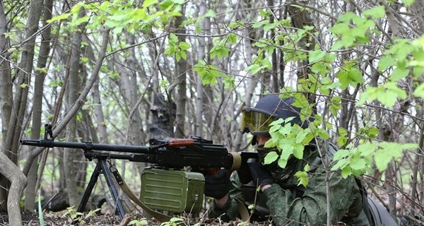 В зоне АТО зафиксировано 12 обстрелов