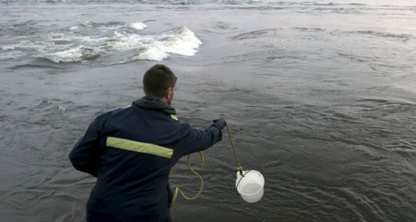 Река из подгузников и шприцов: в Монреале в воду сливают 8 млрд литров отходов