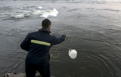 Река из подгузников и шприцов: в Монреале в воду сливают 8 млрд литров отходов