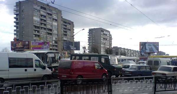 Во Львове светофор на перекрестке Стрыйская-Научная перепрограммируют, чтобы не было тянучек