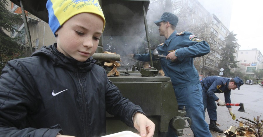 В Крыму продлили каникулы и массово отправляют людей в отпуск 