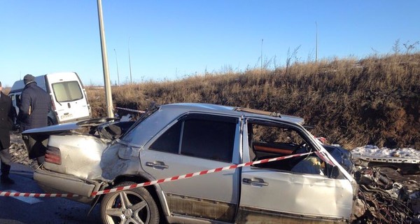 Под Харьковом в ДТП разбился полицейский