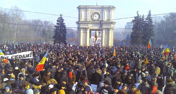 В Молдове - второй день митингов после избрания нового правительства