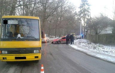 Во Львове на чиновника составили протокол из-за гололеда