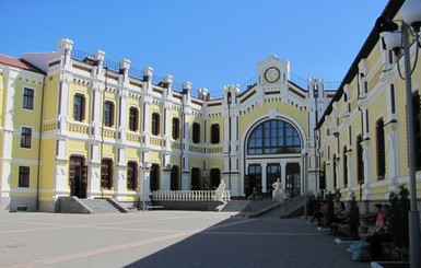 Великолепен, хоть и стар, самый красивый вокзал